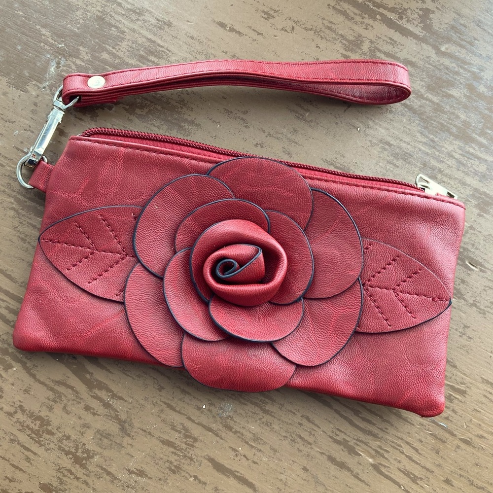 Mellow World Vegan Leather Rose Wristlet